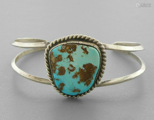 VINTAGE BEAUTIFUL NAVAJO STERLING SILVER TURQUOISE CUFF