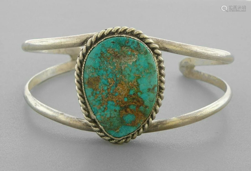 VINTAGE NAVAJO STERLING SILVER ROYSTON TURQUOISE CUFF