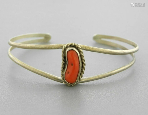 VINTAGE BEAUTIFUL NAVAJO STERLING SILVER CORAL CUFF