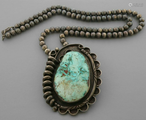 VINTAGE BEAUTIFUL NAVAJO STERLING TURQUOISE NECKLACE