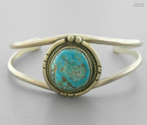 VINTAGE NAVAJO STERLING SILVER TURQUOISE CUFF BANGLE