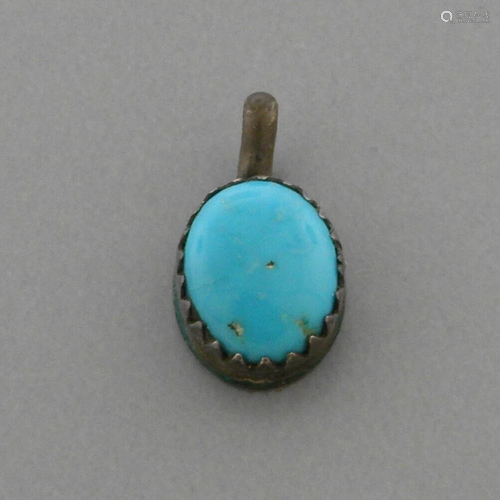 VINTAGE NAVAJO SILVER SLEEPING BEAUTY TURQUOISE PENDANT