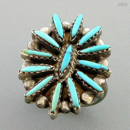 VINTAGE ZUNI PETIT POINT STERLING SILVER TURQUOISE RING