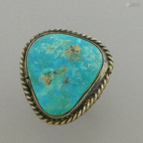 VINTAGE NAVAJO STERLING SILVER TURQUOISE RING