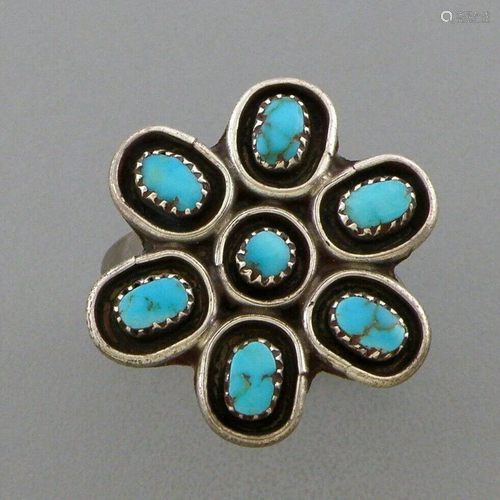 VINTAGE ZUNI PETIT POINT STERLING SILVER TURQUOISE RING