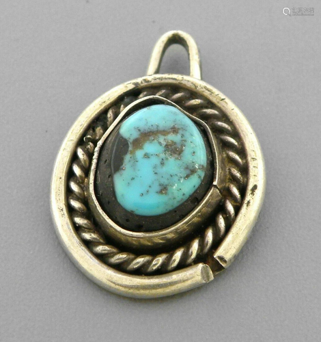 VINTAGE NAVAJO STERLING SILVER TURQUOISE PENDANT