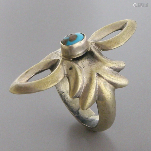 VINTAGE SOUTHWESTERN STERLING SILVER TURQUOISE RING SIZE 8