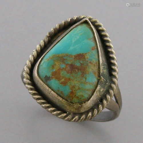 VINTAGE BEAUTIFUL NAVAJO STERLING SILVER TURQUOISE RING SIZE...