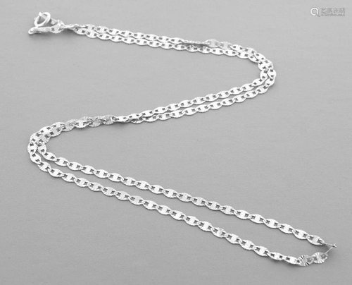 14K WHITE GOLD GUCCI STAR CHAIN NECKLACE