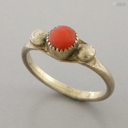 VINTAGE BEAUTIFUL NAVAJO STERLING SILVER OX BLOOD CORAL RING...