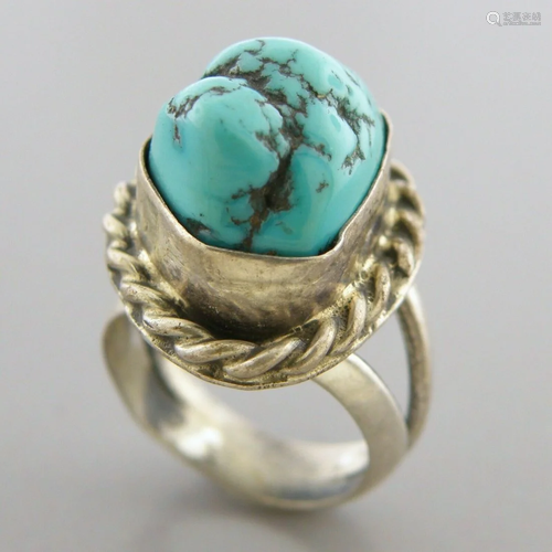 VINTAGE BEAUTIFUL NAVAJO STERLING SILVER TURQUOISE RING SIZE...