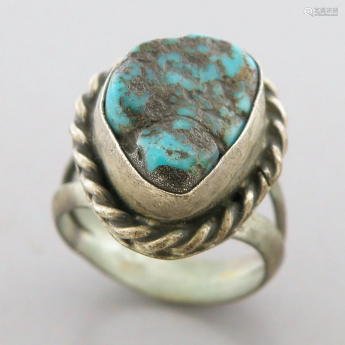 VINTAGE BEAUTIFUL NAVAJO STERLING SILVER NUGGET TURQUOISE RI...