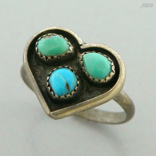 VINTAGE NAVAJO STERLING SILVER TURQUOISE HEART RING