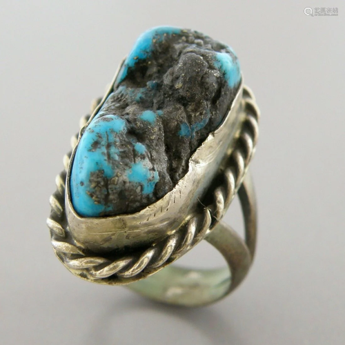 VINTAGE BEAUTIFUL NAVAJO STERLING SILVER NUGGET TURQUOISE RI...