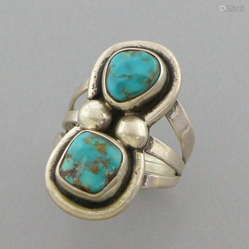 VINTAGE BEAUTIFUL NAVAJO STERLING SILVER TURQUOISE RING SIZE...