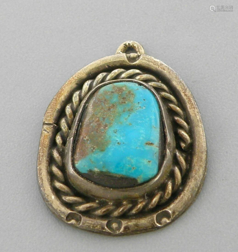 VINTAGE NAVAJO STERLING SILVER TURQUOISE PENDANT