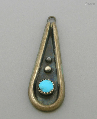 VINTAGE NAVAJO STERLING SILVER TURQUOISE PEAR PENDANT