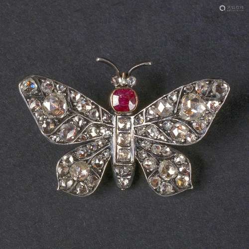 Joaillerie Ravissant bijou en forme de "Papillon" ...