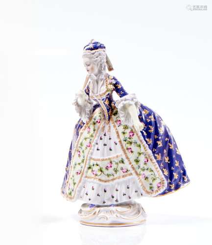 FIGURA IN PORCELLANA - PORCELAIN FIGURE