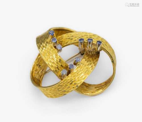 18 kt gold brooch with sapphires