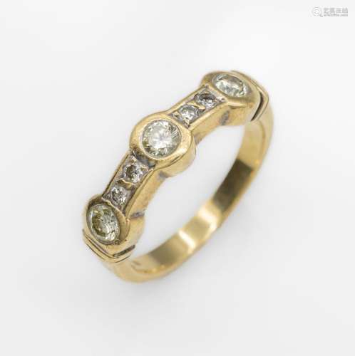 18 kt gold ring with brilliants