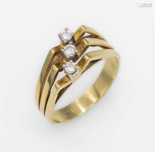 14 kt gold ring with brilliants,