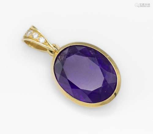 14 kt gold pendant with amethyst