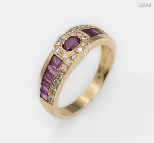 14 kt gold ring with rubies and brilliants