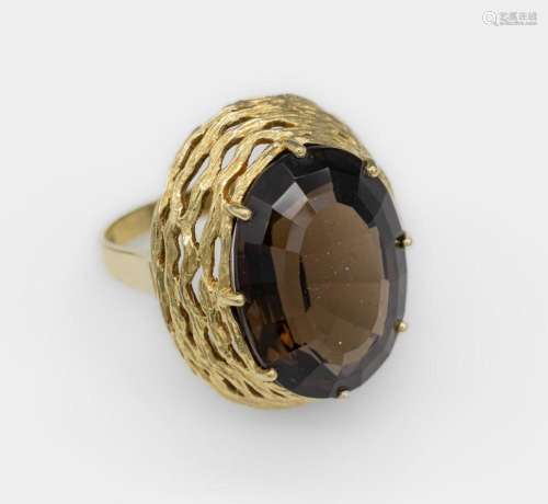 14 kt gold ring with smoky quartz