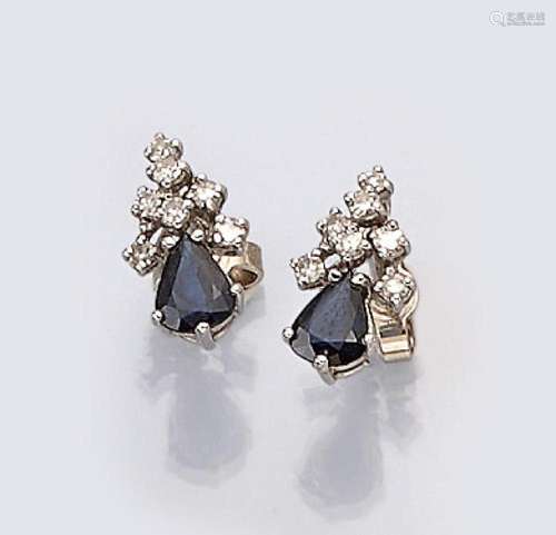 Pair of 14 kt gold earrings with sapphires and brilliants