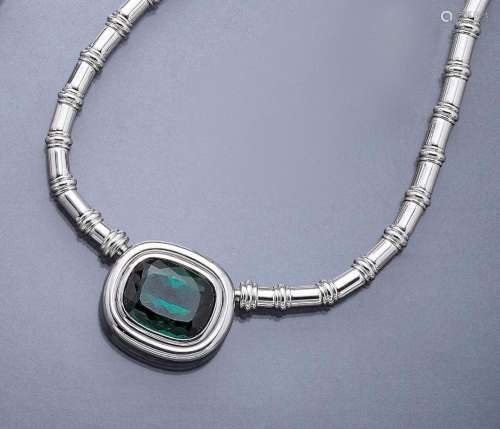 Necklace with tourmaline