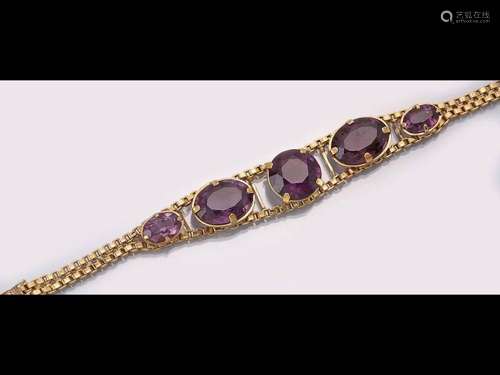 18 kt gold amethyst-bracelet