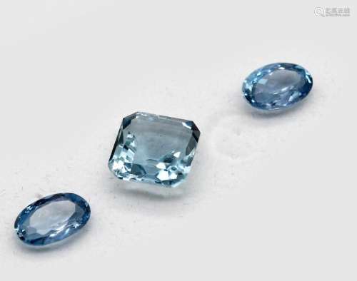 Lot 3 loose aquamarines, approx. 5.2 ct, oval bevelled and