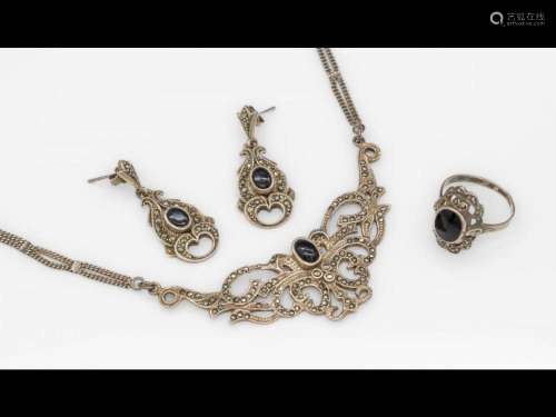 Silver jewelery set with marcasites and onyx, 1930-1950s