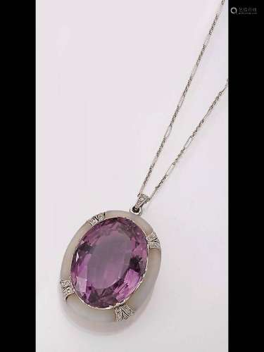 14 kt gold pendant with amethyst and diamonds
