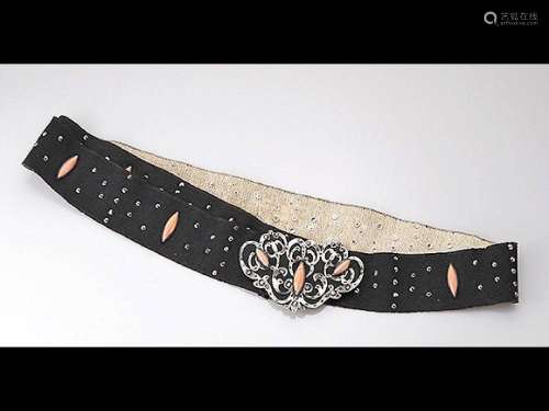 Art Nouveau belt with glass stones