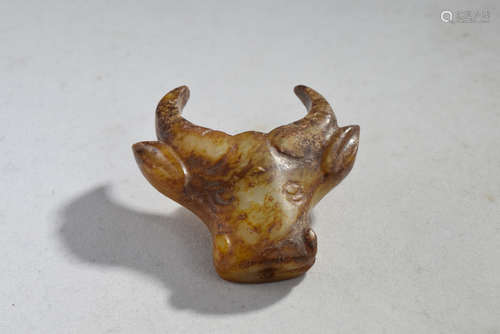 A Jade Ox Head Ornament