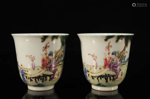 Pair of Famille Rose Character Pattern Cup