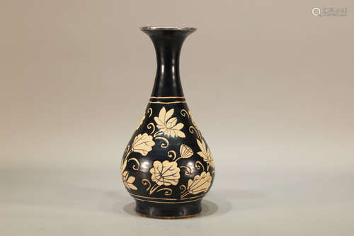 Yaozhou Carved Flower Pattern Porcelain Vase