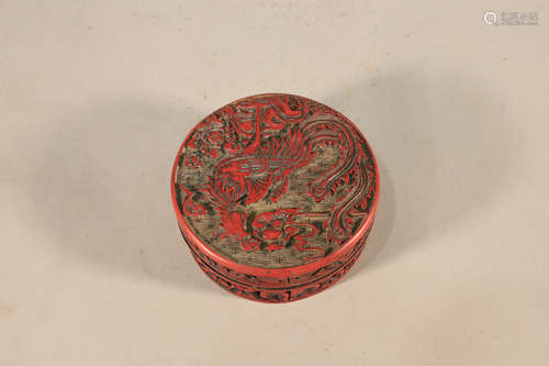 Red Lacquerware Round Box