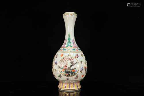 Famille Rose Bird Pattern Porcelain Vase