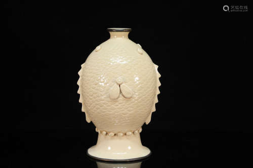 Ding Kiln White Fish Porcelain Vase
