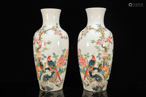 Pair of Bird with Flower Porcelain Vase