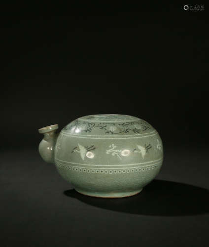 Old Tibetan Koryo porcelain turtle pot