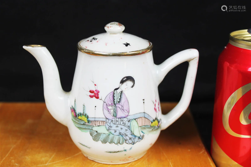 Antique Chinese Porcelain Tea Pot