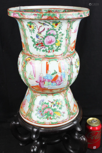 Antique Chinese Famillie Rose Porcelain Vase