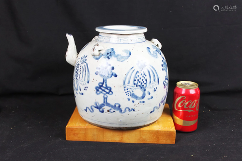 Antique Chinese Blue&White Porcelain Tea Pot