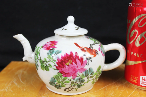 Antique Chinese Porcelain Tea Pot