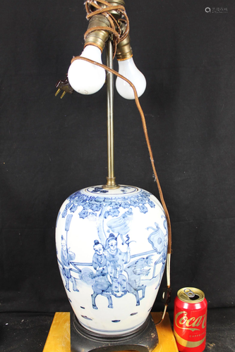 Antique Chinese Blue&White Porcelain Vase Lamp