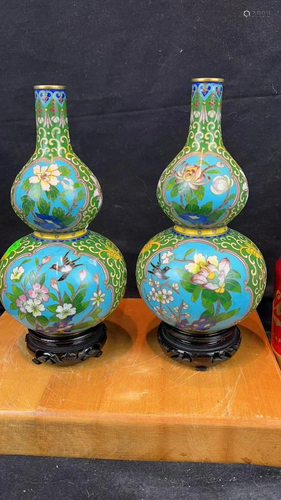 A Pair Antique Chinese Cloisonne Vase